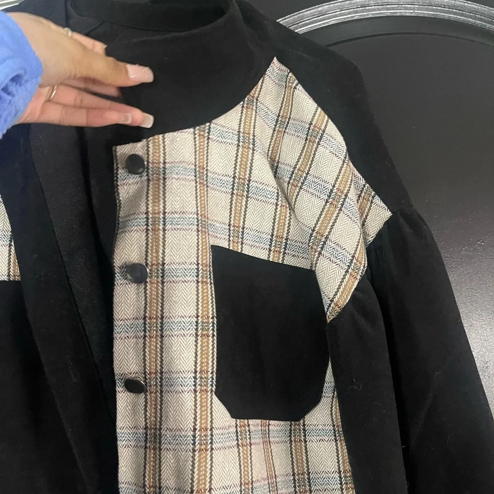 shacket - Picture 2 of 3
